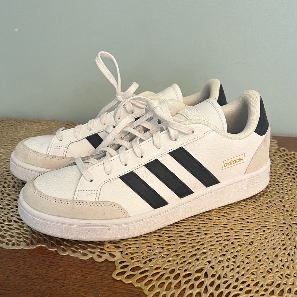 Adidas Men’s Grand Court SE “Cloud White” size 11